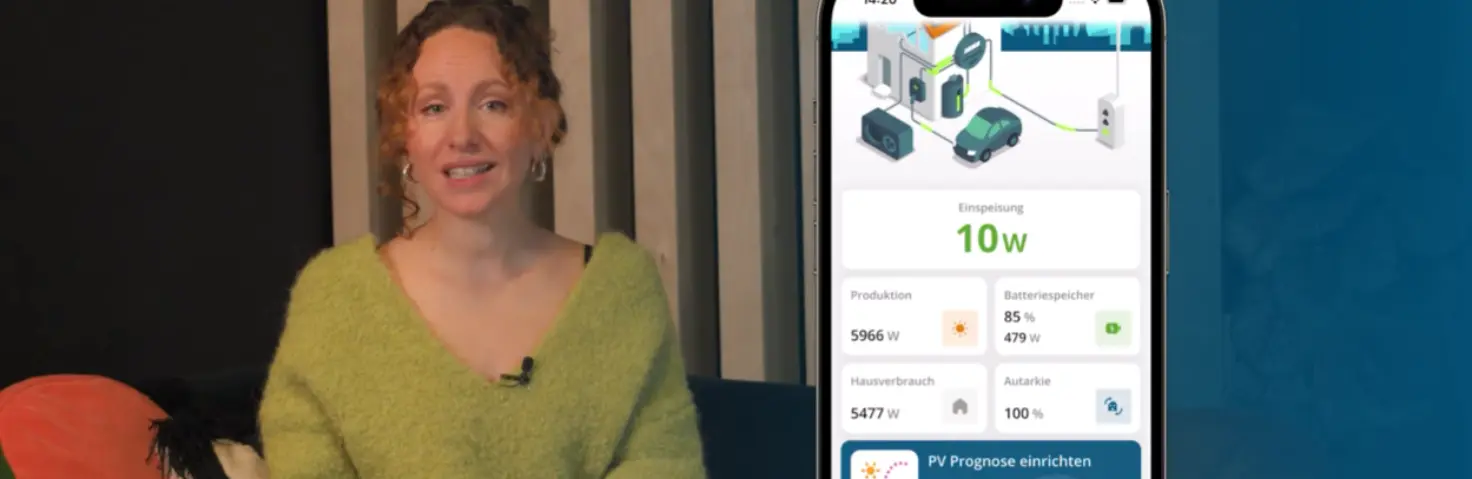 Eine Frau erklärt die PV Prognose in der Energiemanager App der GASAG auf Youtube Bild mit KI erstellt.