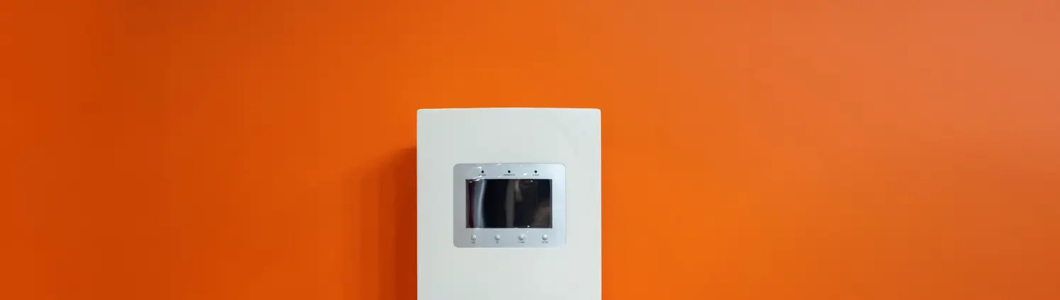 Wandmontiertes Solarenergie Steuergerät